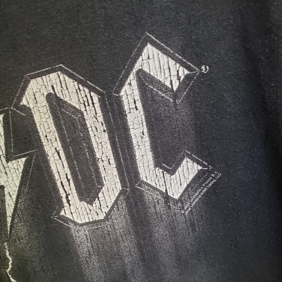 SWAPPED - Vintage AC/DC Baggy Tee - Picture 5 of 7